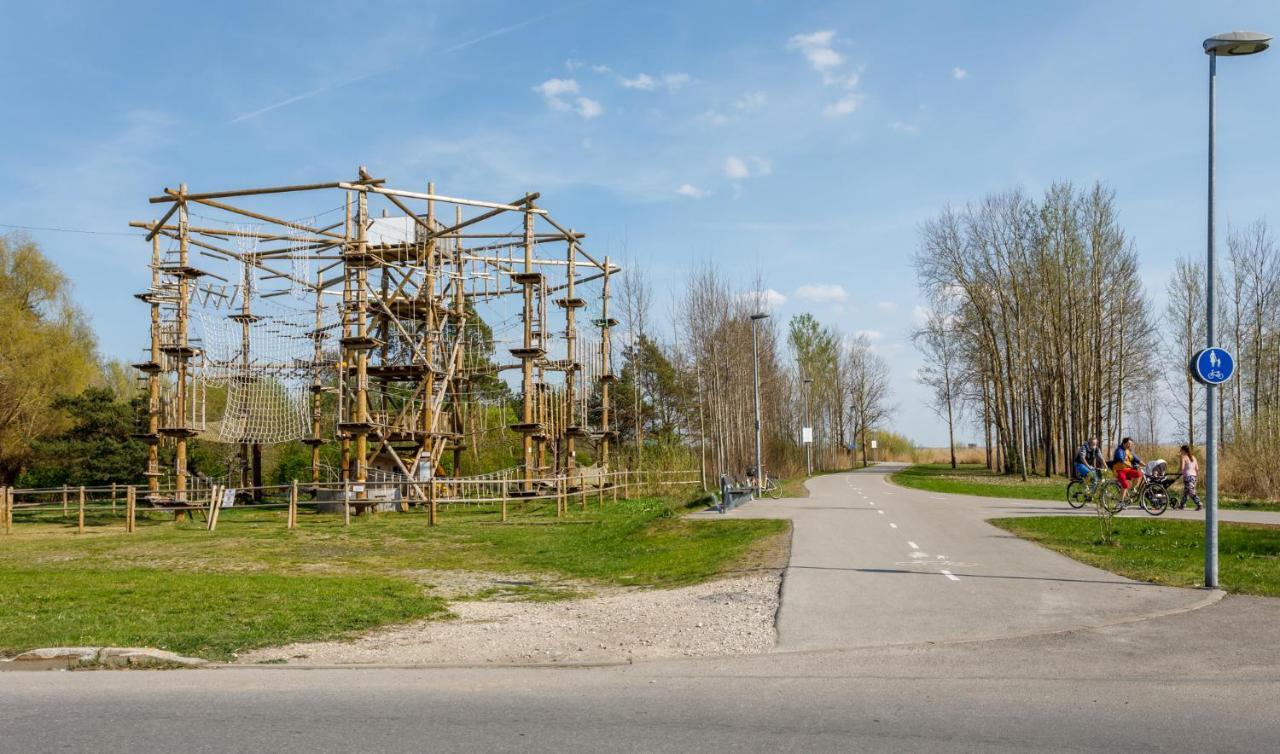 A. H. Tammsaare Puiestee Apartement Pärnu Esterno foto